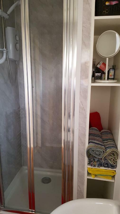 For-Get-Me-Not Chalet Semi Detached ブリドリントン エクステリア 写真